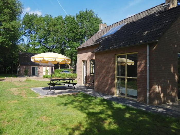 Forest VIP-bungalow at Groene Heuvels