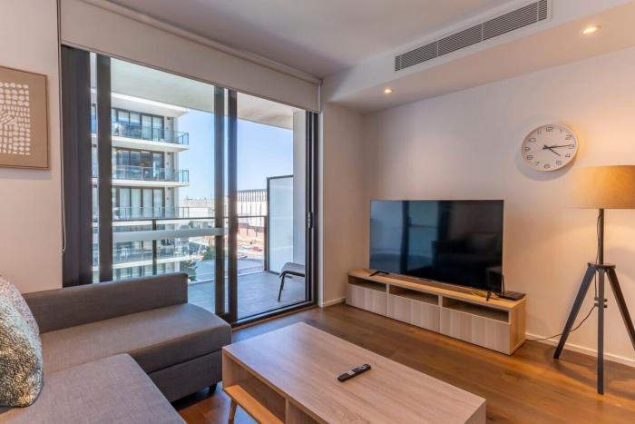 F5 Mascot 3 Bedroom Split Level Elegant Apartment