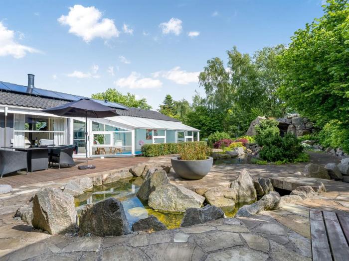 Holiday Home Ellie - 700m from the sea by Interhome