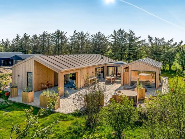 Holiday Home Silja - 900m from the sea by Interhome