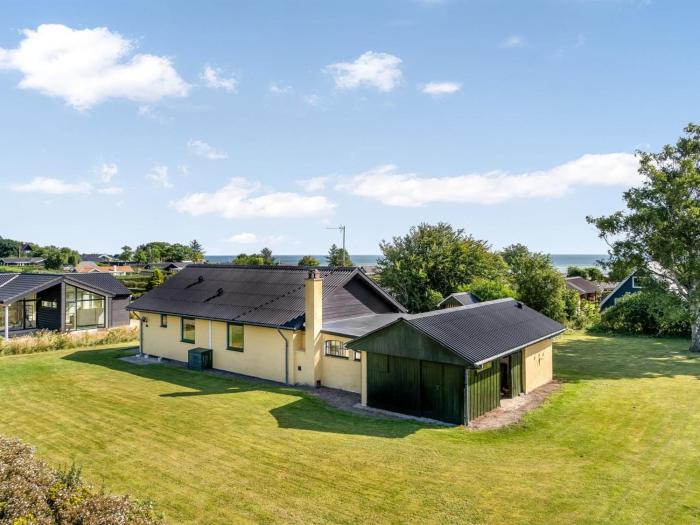 Holiday Home Lillan - from the sea by Interhome