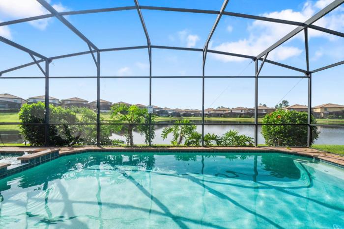 8 Bedroom Lakefront Masterpiece