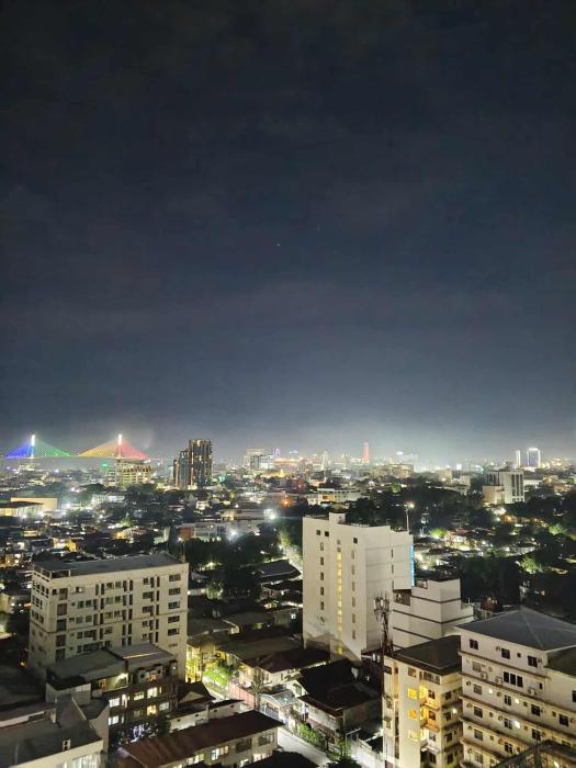 City & Sea View Condo with Balcony Near Ayala