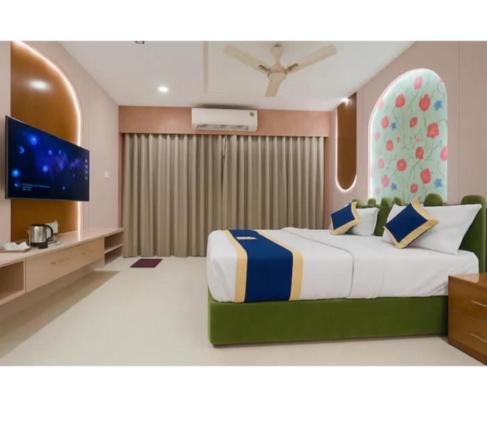 HoTEL HILL PARK INDORE AIRPORT