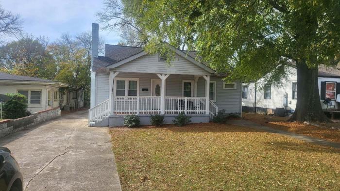 83rd Street Comfy Cottage
