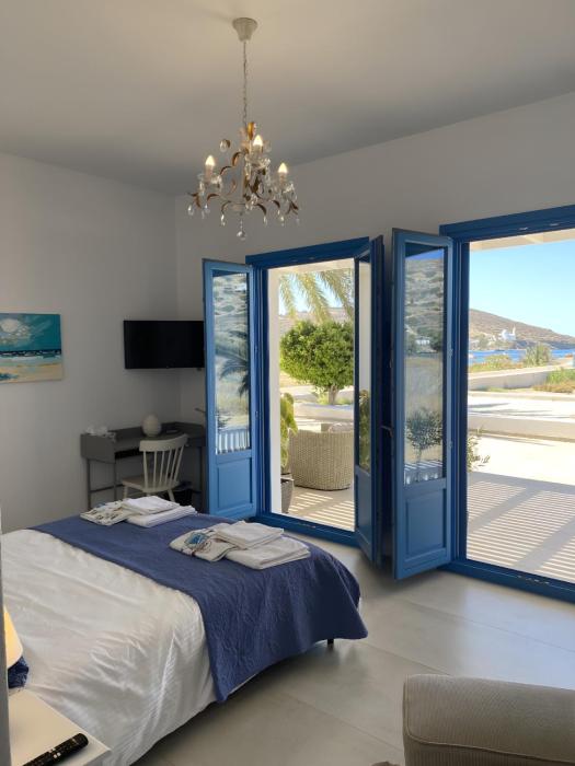 Luxury studio on the beach