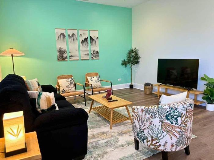 Well-Equipped 2BR Unit with Parking - GBay 301