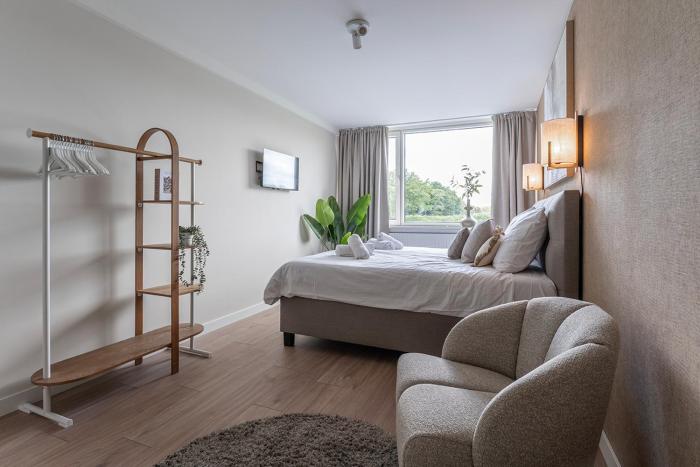 New Bedroom Near Tilburg University & Nature