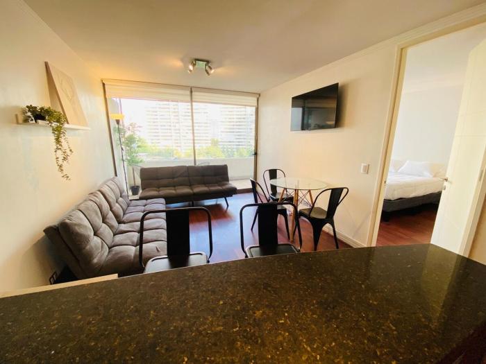 Parque Arauco 4 Huéspedes - Las Condes