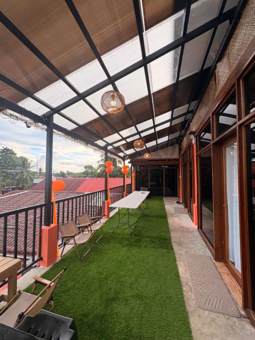 8-Bed Mixed Dorm, Surf & Social Hostel Siargao