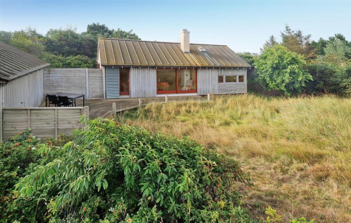 Cozy Home In Bindslev With House Sea View