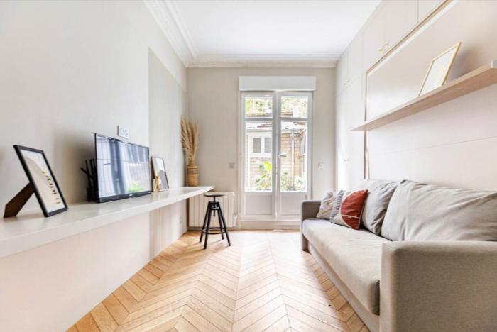 Studio Elegant Tour Eiffel