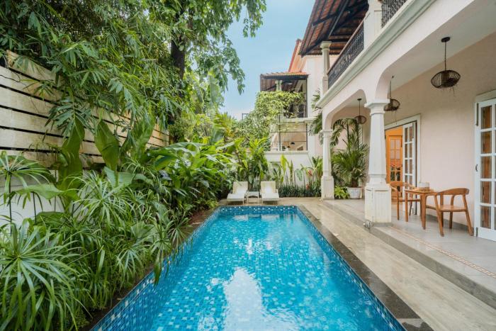 ELIVAAS Orion 3-BHK Villa With Private Pool & Terrace Near Popular Restaurants