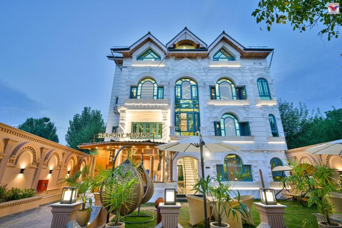 Hotel Harmony Heavens