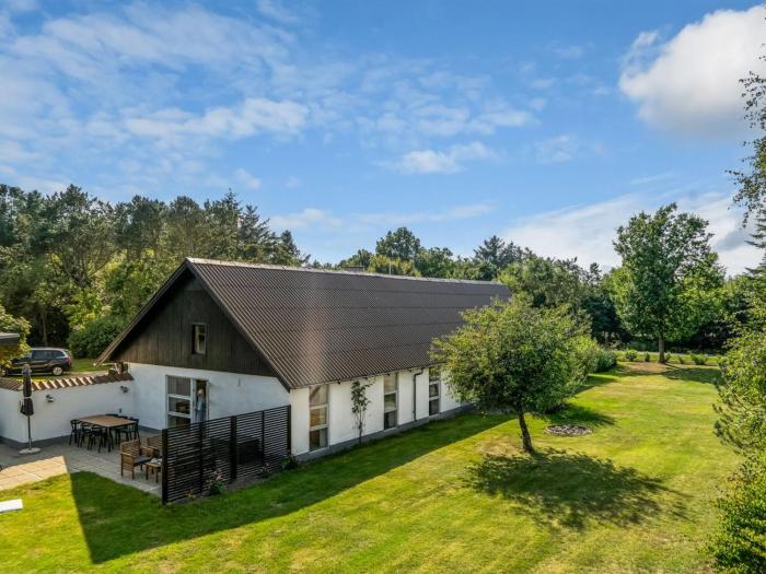 Holiday Home Rebecca - 1-5km from the sea by Interhome