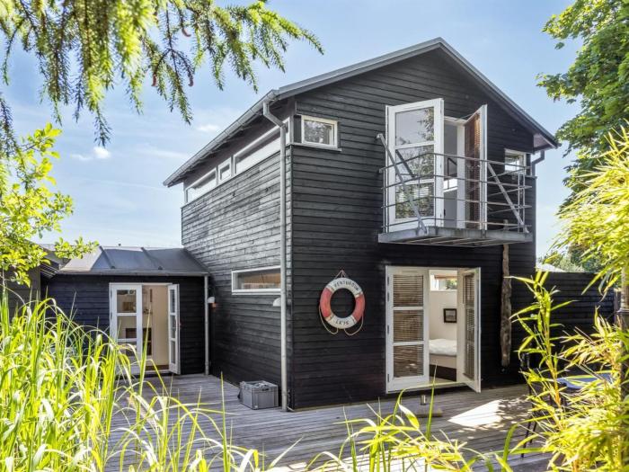 Holiday Home Anouk - 500m from the sea by Interhome