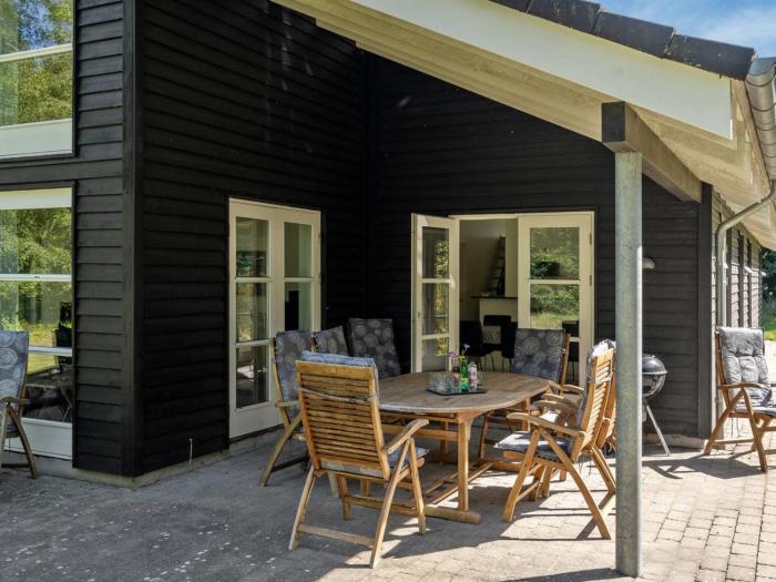 Holiday Home Kringfod - 590m from the sea by Interhome