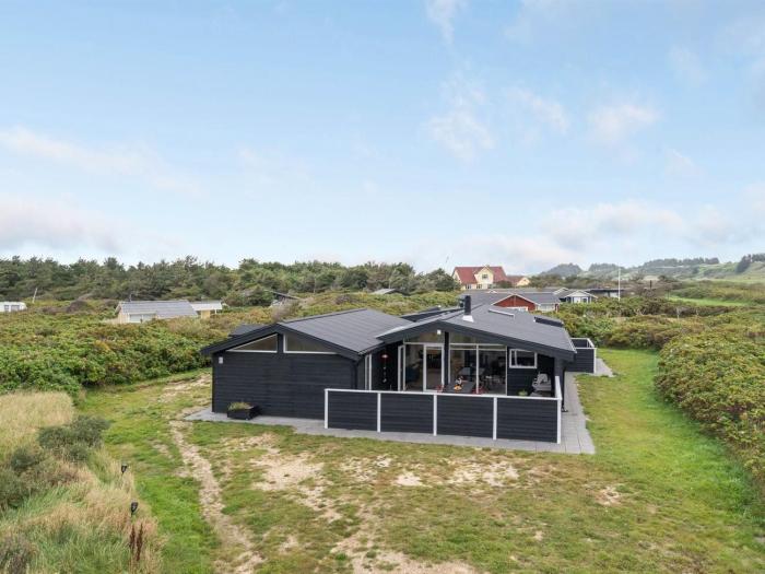 Holiday Home Eevert - 300m from the sea by Interhome