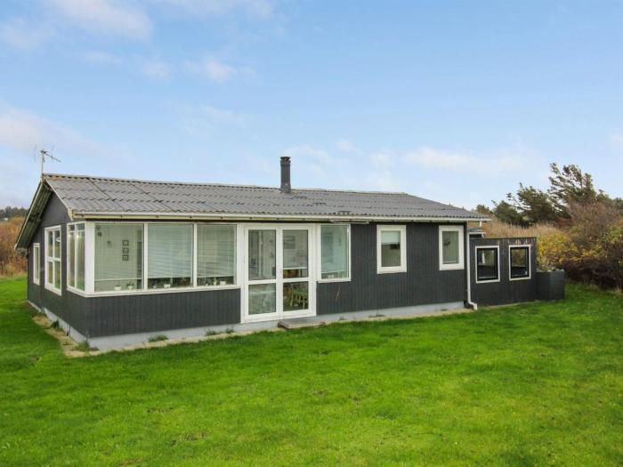 Holiday Home Edvin - 400m from the sea by Interhome