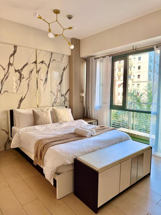 Airport Stay Newport City Pasay Walk to NAIA T3