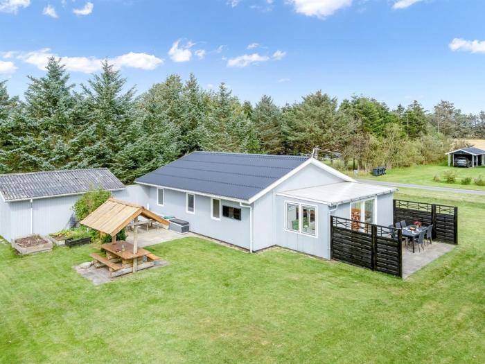 Holiday Home Gisella - 900m from the sea by Interhome