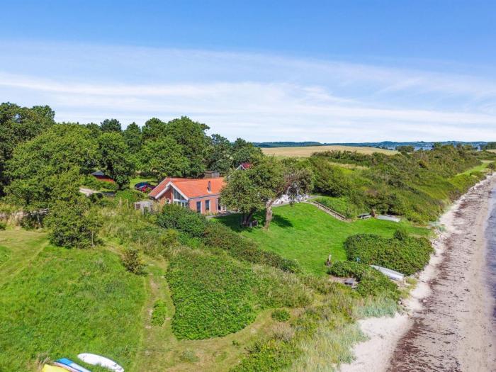 Holiday Home Bryngeir - 25m from the sea by Interhome