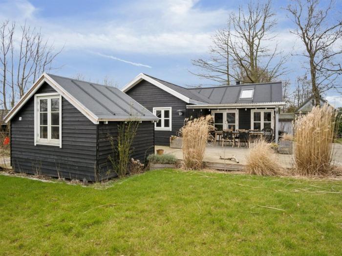 Holiday Home Aksinja - 700m from the sea by Interhome