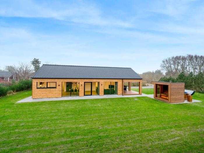 Holiday Home Grimar - 400m to the fjord by Interhome