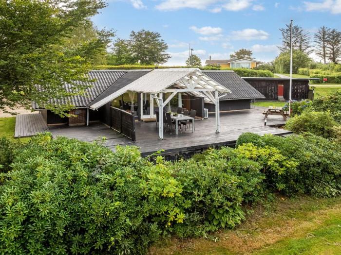 Holiday Home Jantje - 500m to the fjord by Interhome