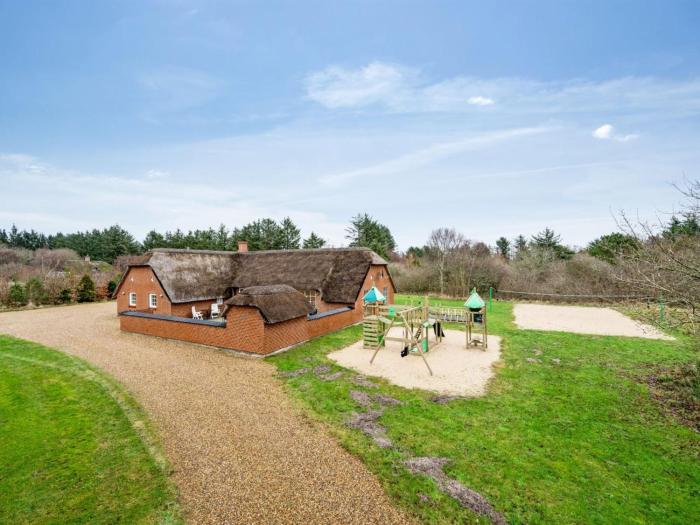 Holiday Home Aagot - 1-7km from the sea by Interhome