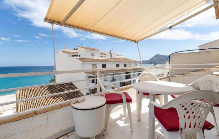 Amazing Apartment In Altea With Kitchen