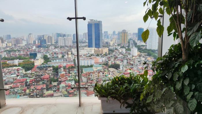 Apartment in Vinhomes Metropolis Lieu Giai