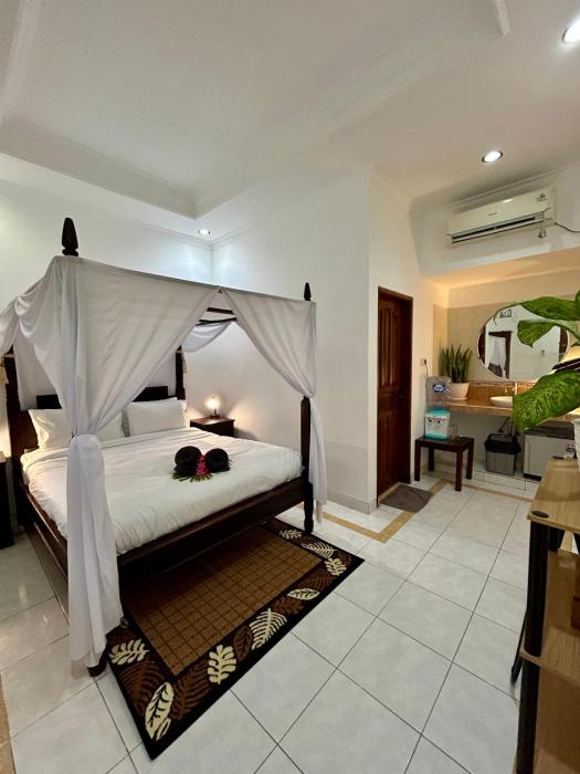 Will and Rays at Lori Beach Inn