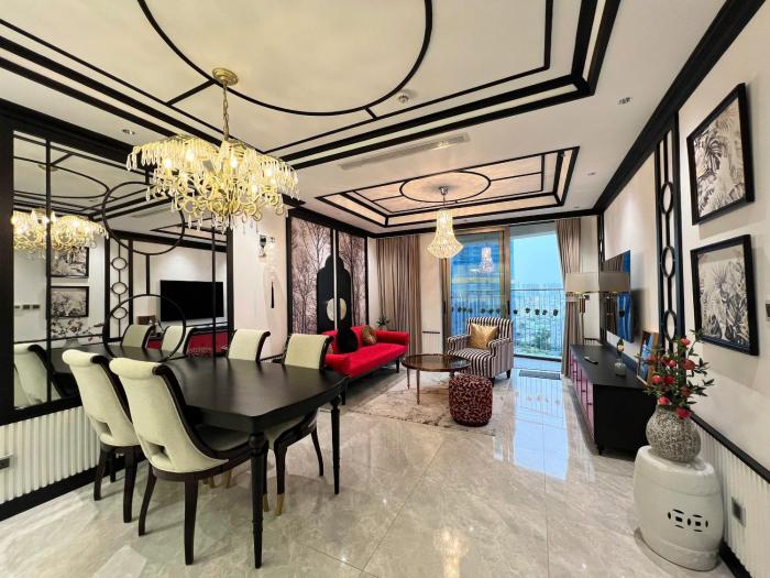 Deluxe Apartment - Midtown The Peak Phu My Hung