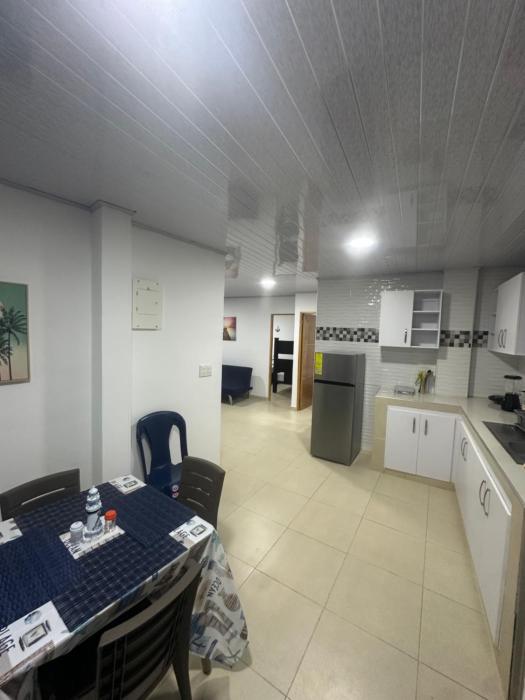 Russ Apartment 3 Diagonal Comando