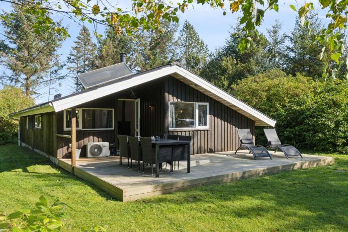 Holiday Home On Natural Plot 800 M From Sea