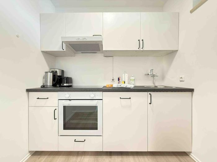 SAD165 Möblierte Monteurwohnung mit Balkon