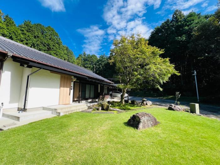 Nishihara Village, Aso District, near the Airport MACOMO