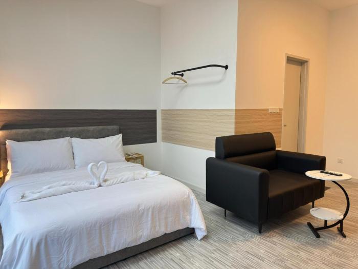 Private family suite 1113A1BR at Majestic Residence