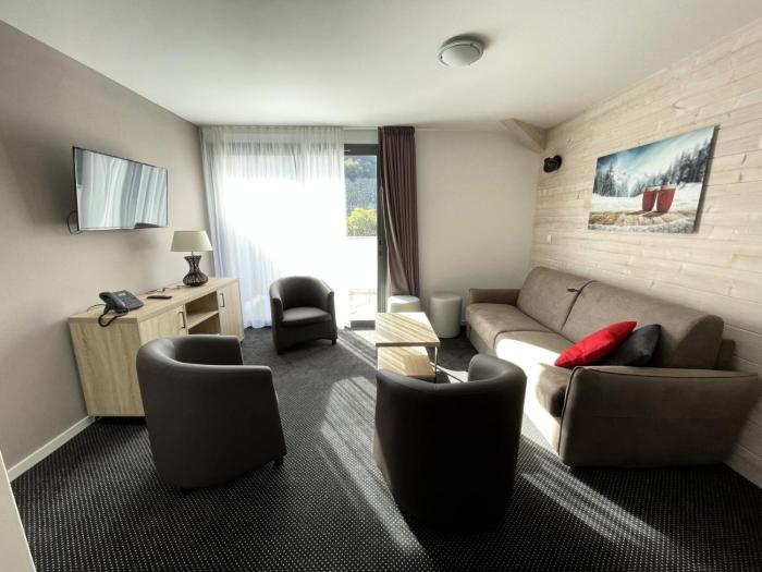 Résidence Le Portillo - Piscine - 3 Pièces pour 8 Personnes MAE-6153