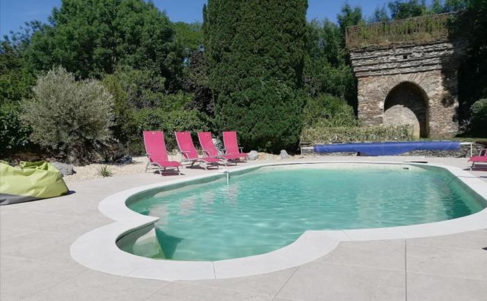 Character House with Pool and Jacuzzi