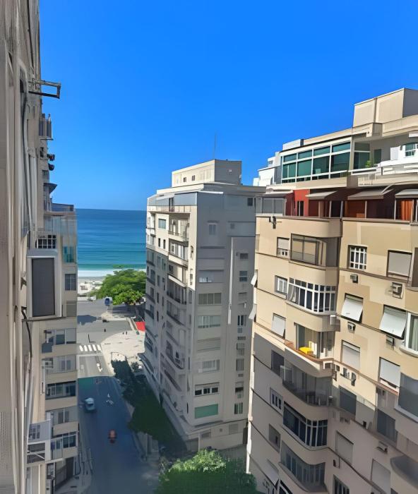 Charmoso ap Copa: varandinha c vista lateral para o mar! Wifi 250Mb