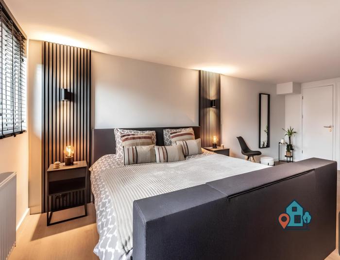 Private apartment near the city center & Free parking