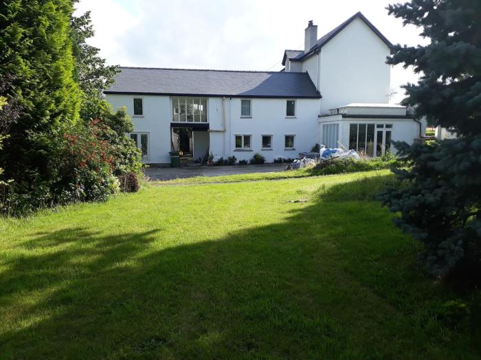 Restful Rural Retreat