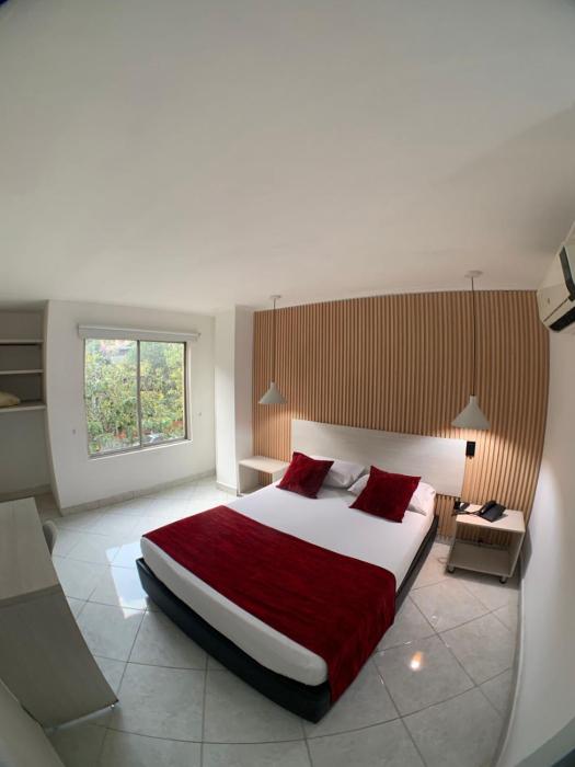 Hotel Santorini la 70