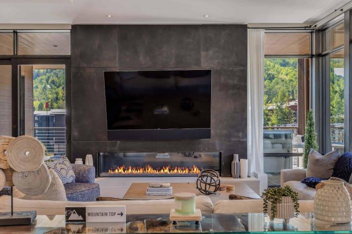 One Snowmass East 704 by Snowmass Mountain Lodging