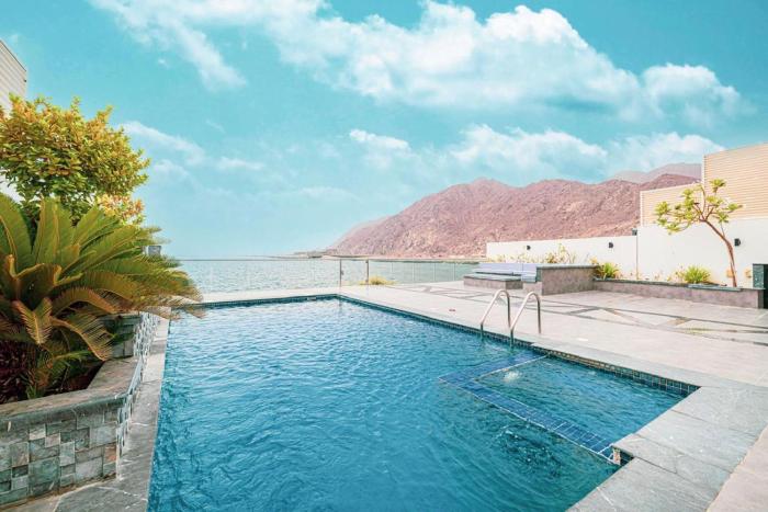 Montagne 1 Luxury Villa 4 BR - Al Dana Island Fujairah