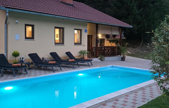 Lovely Home In Tuhelj With Sauna