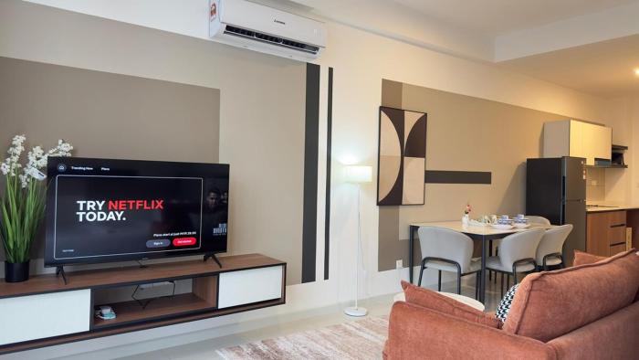 Private family suite 23171BR at Majestic Residence