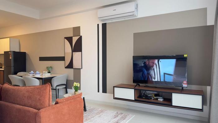 Private family service suite 2613A1BR at Majestic Residence